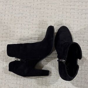 Elegant Black Ankle Boots